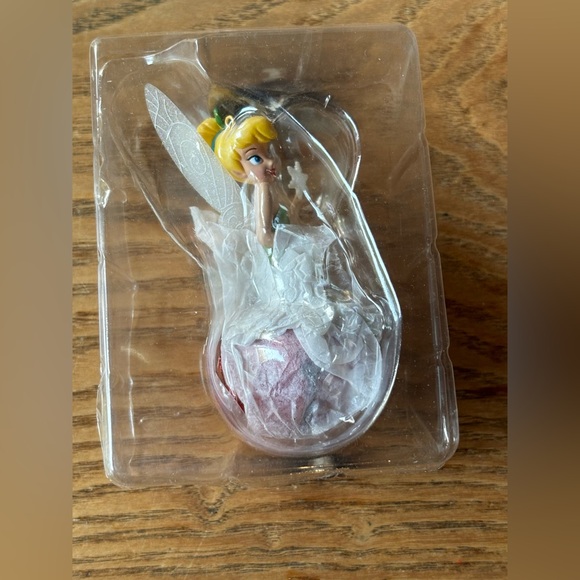 Disney 2011 Tinker Bell Our Favorite Pixie Ornament - Picture 4 of 4